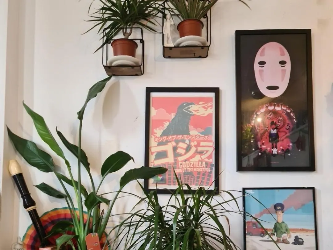 Bright, Roomy, Colourful Flat In Brighton 0*,  United Kingdom