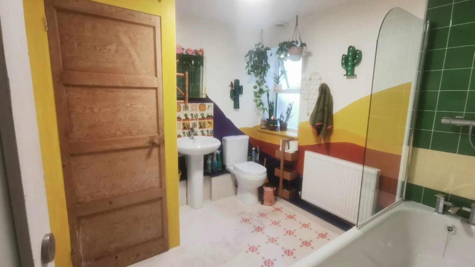 Apartment Bright, Roomy, Colourful Flat In Brighton